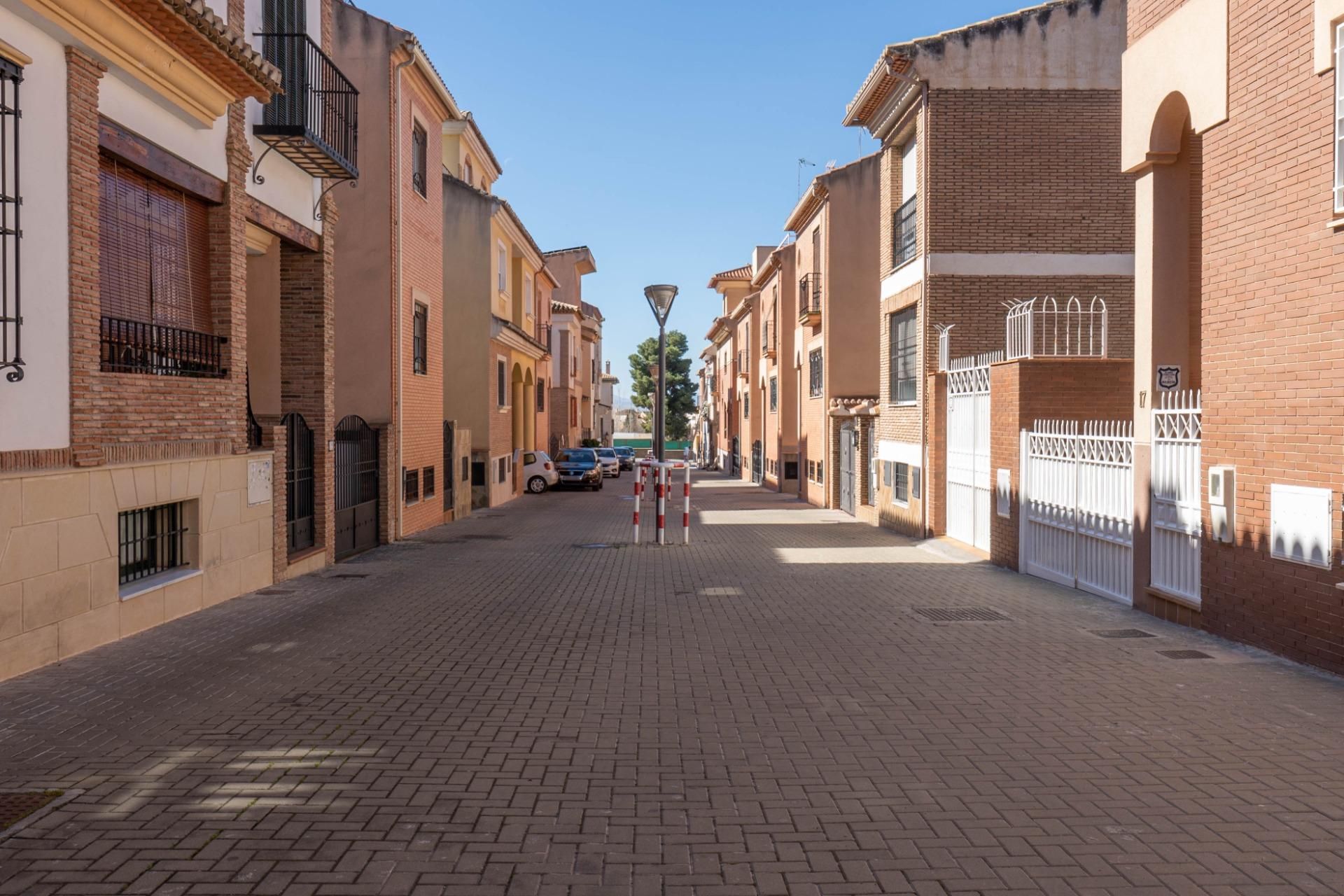 Vista exterior de Casa o xalet en venda en  Granada Capital amb Aire condicionat, Calefacció i Parquet