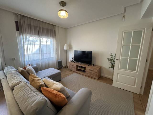 Piso en Venta en FONCALADA en Salesas - Foncalada - Campoamor