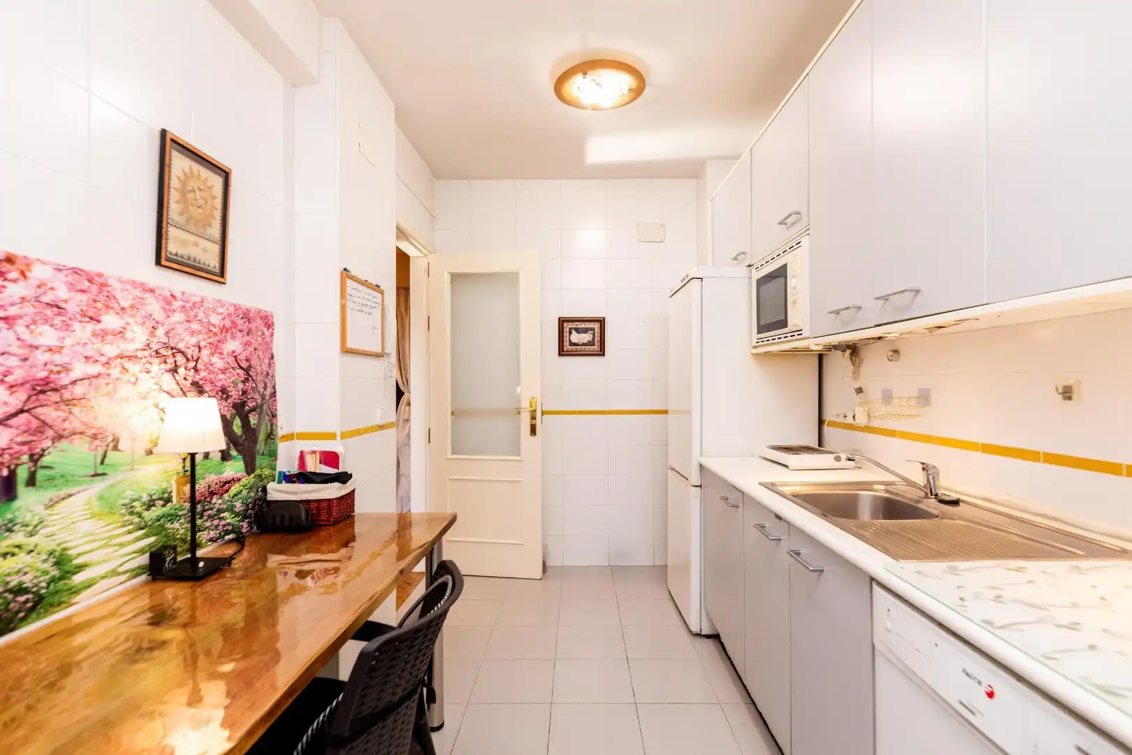Cocina de Ático en venta en Las Rozas de Madrid con Calefacción, Jardín privado y Terraza