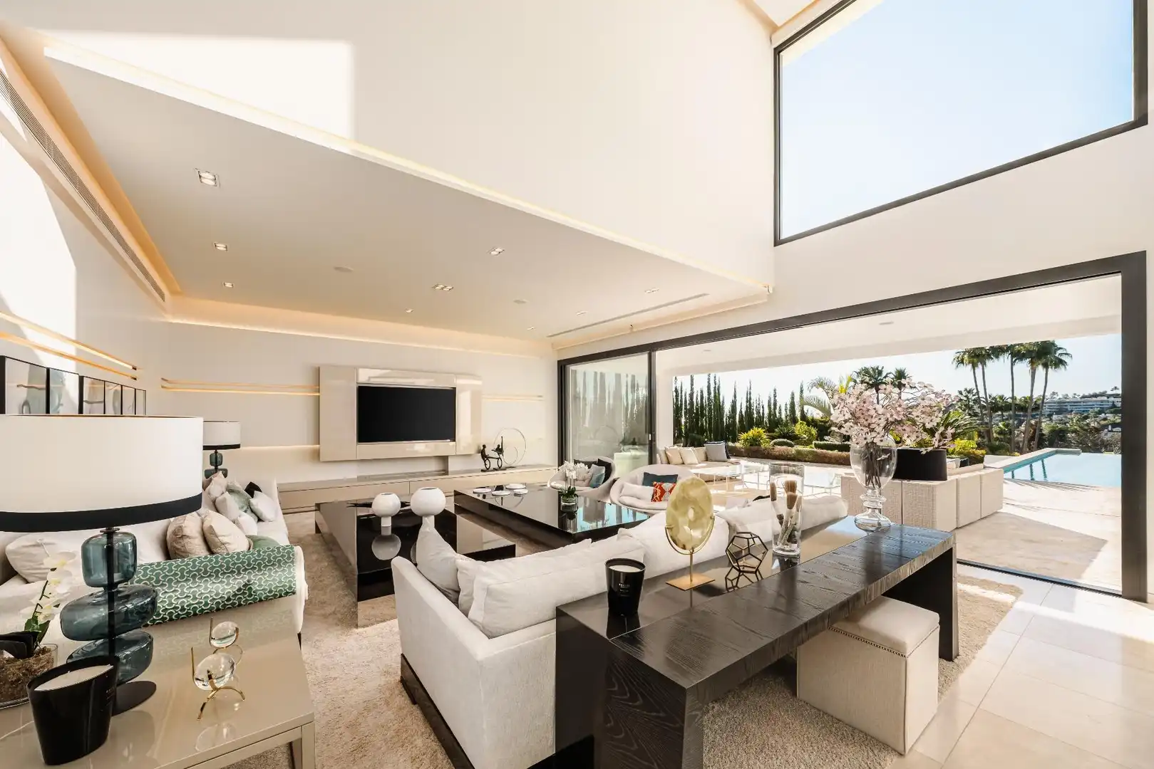 Villa mit Pool zum Verkauf in Nueva Andalucía, imagen 7