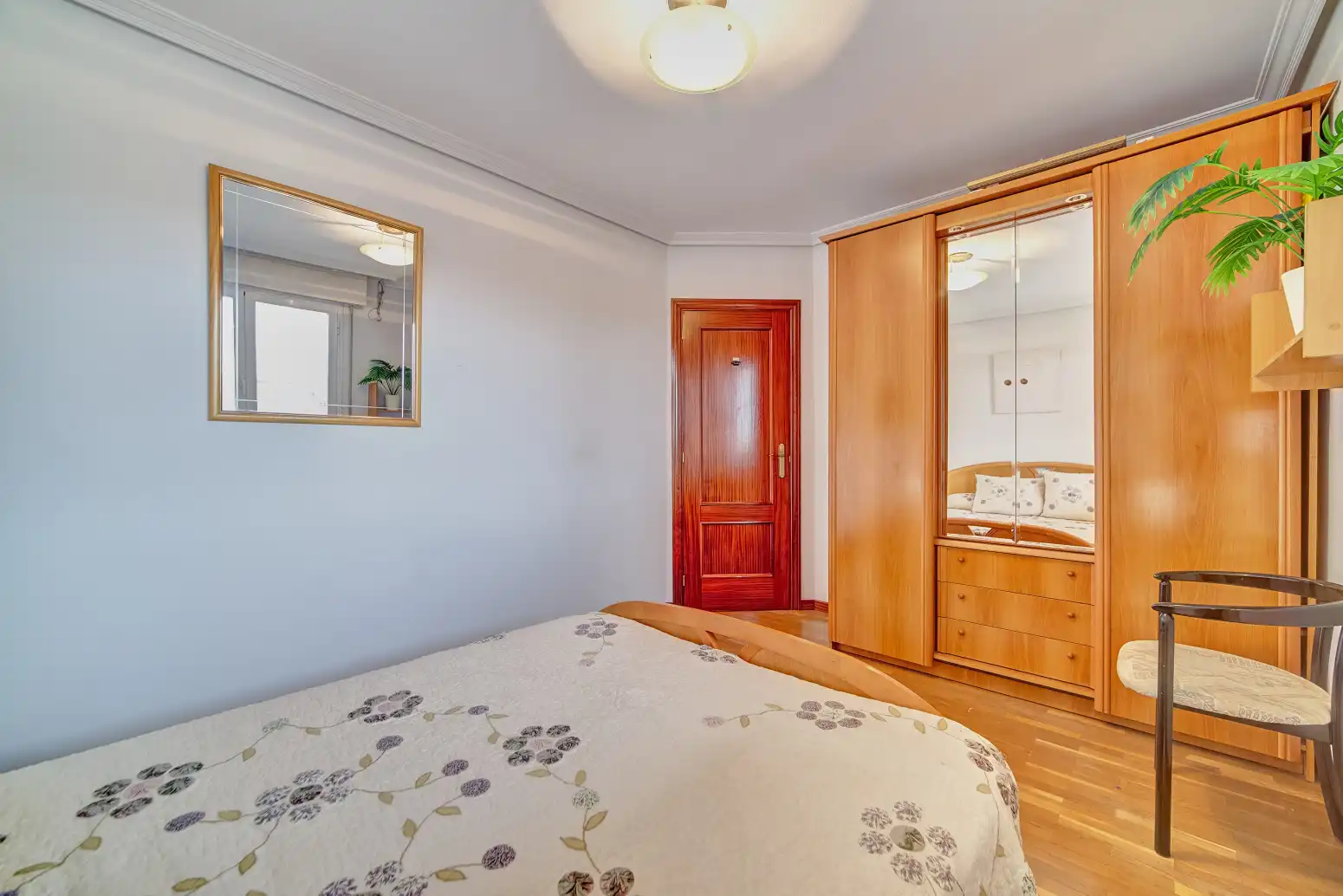 Habitación de Piso en venta en Burlada / Burlata con Calefacción, Parquet y Terraza
