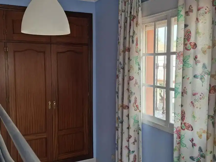 Habitación de Casa o chalet en venta en Salteras con Aire acondicionado, Piscina y Balcón