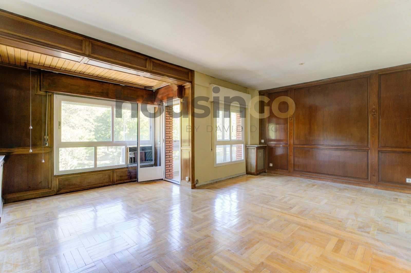 Living room of Flat for sale in  Madrid Capital  with Air Conditioner, Heating and Terrace