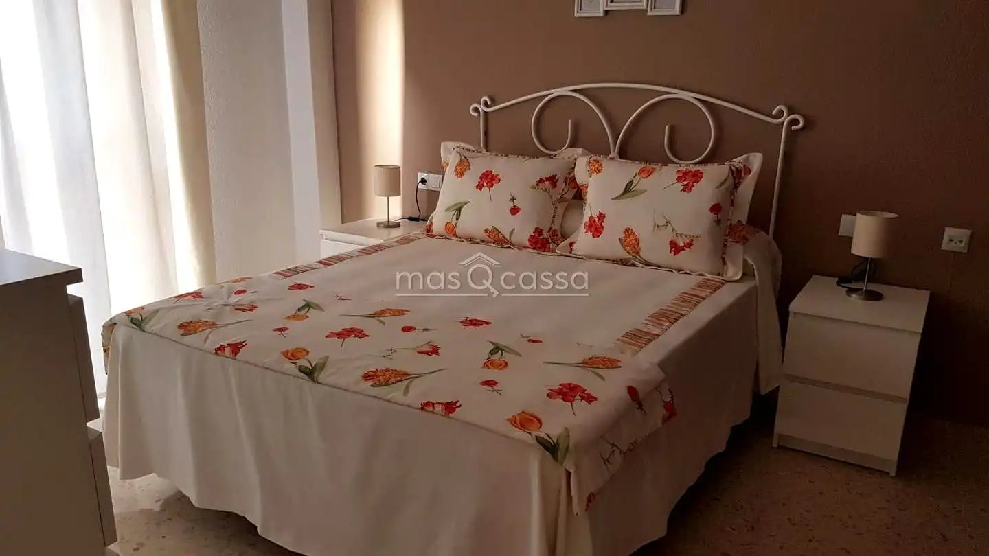 Habitación de Piso de alquiler en La Línea de la Concepción con Amueblado