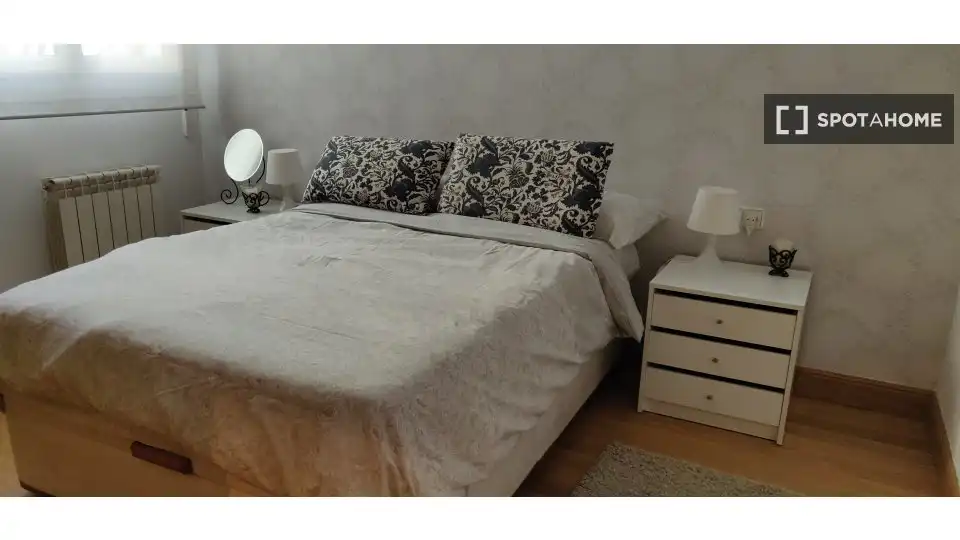 Schlafzimmer von Wohnungen zur untervermieten in Donostia - San Sebastián  mit Klimaanlage, Terrasse und Möbliert
