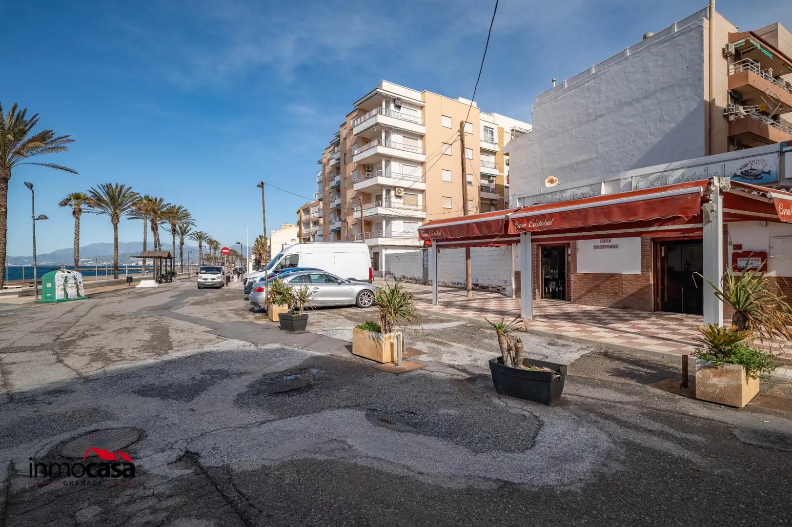 Vista exterior de Local en venda en Torrenueva Costa amb Aire condicionat i Moblat