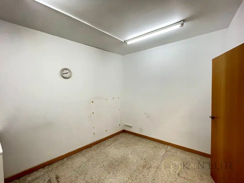 Local comercial de lloguer a Vallirana, imagen 26