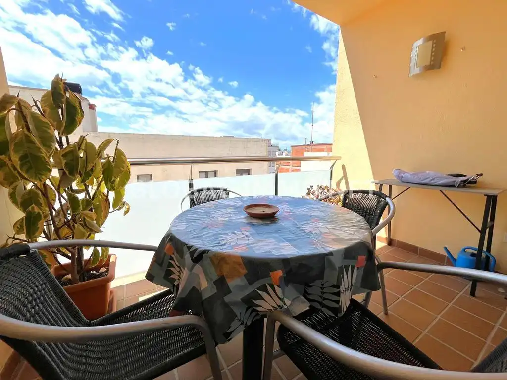 Terrasse von Wohnungen zum Verkauf in Roses mit Klimaanlage, Heizung und Terrasse
