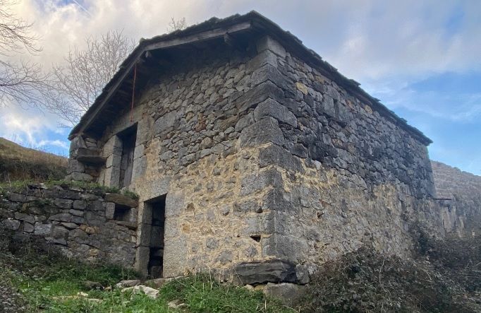 Country house for sale in Barrio Rubalcaba, Liérganes