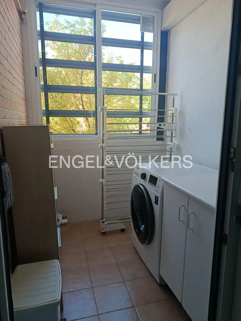 Balcony of Flat for rent in Madrid  with Heating and Pets allowed