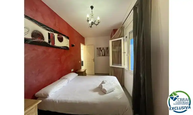 Casa aparellada amb piscina en venda a Carrer Montseny, imagen 8
