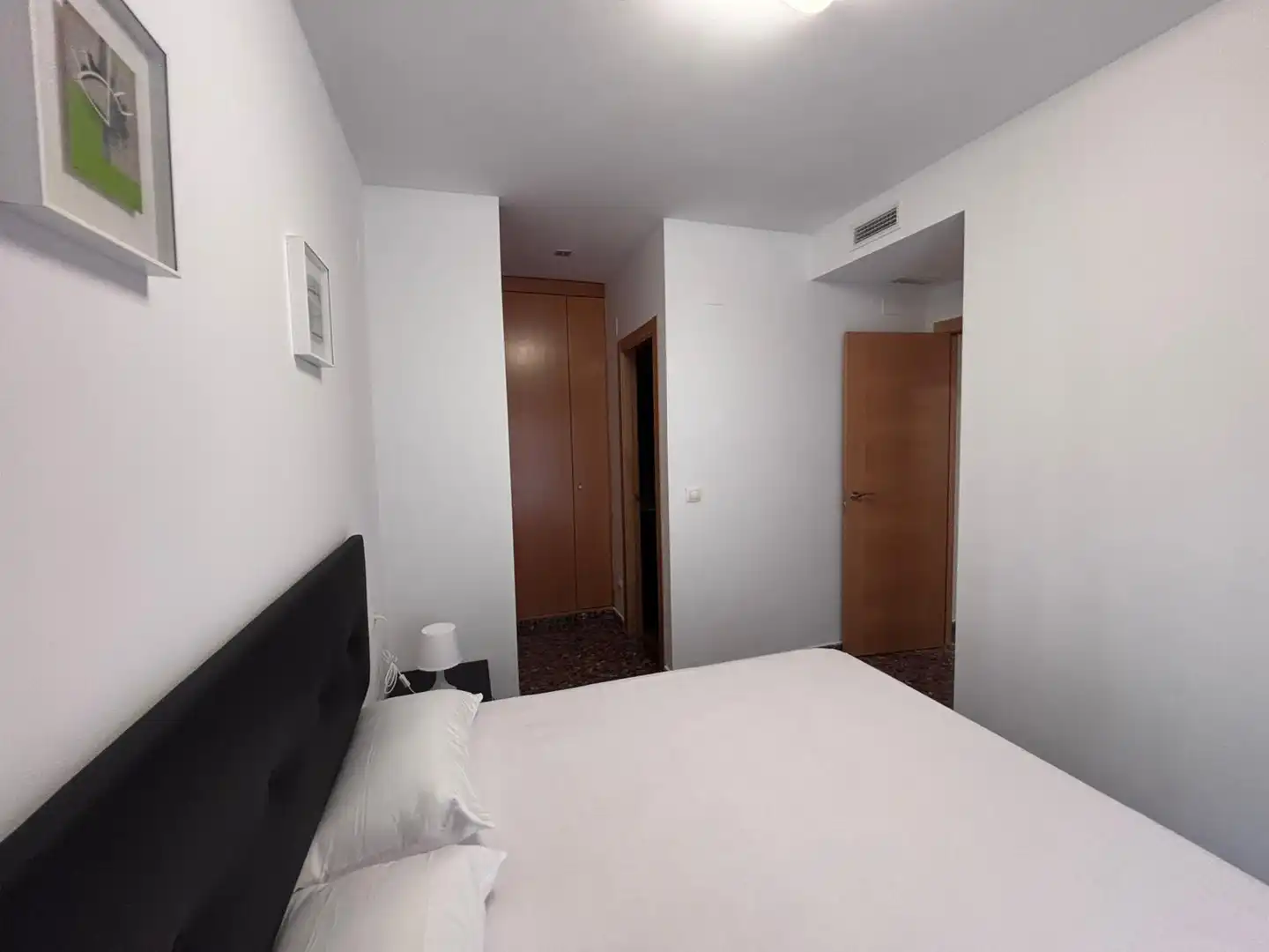 Bedroom of Flat for rent in Burjassot  with Air Conditioner and Furnished