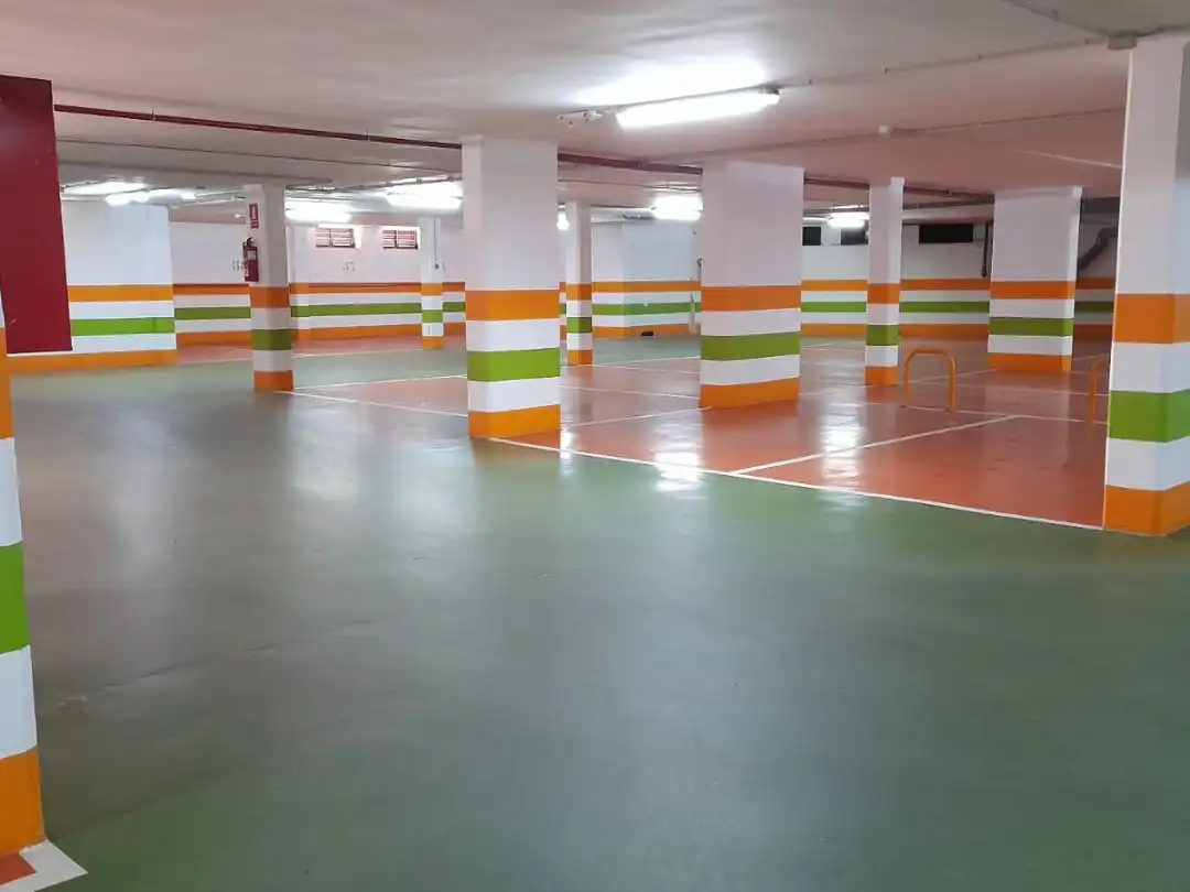 Parkplatz von Garage zur Miete in Sanxenxo mit Alarm