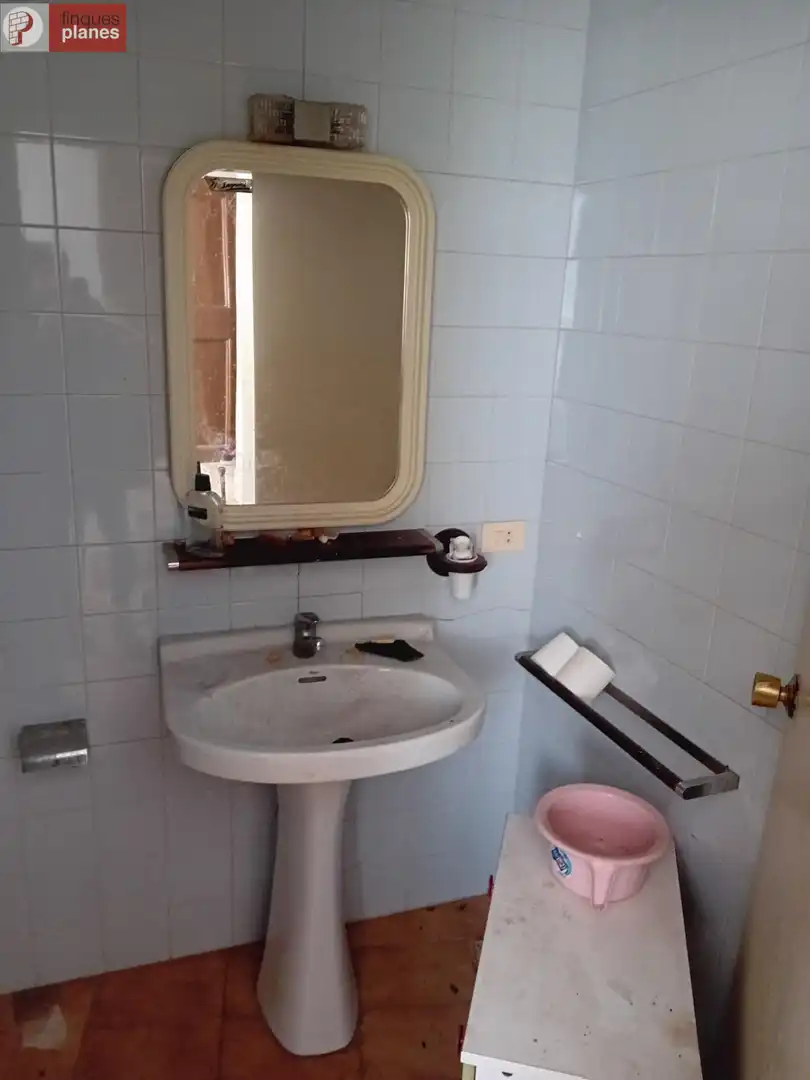 Bany de Casa o xalet en venda en La Seu d'Urgell amb Traster i Moblat