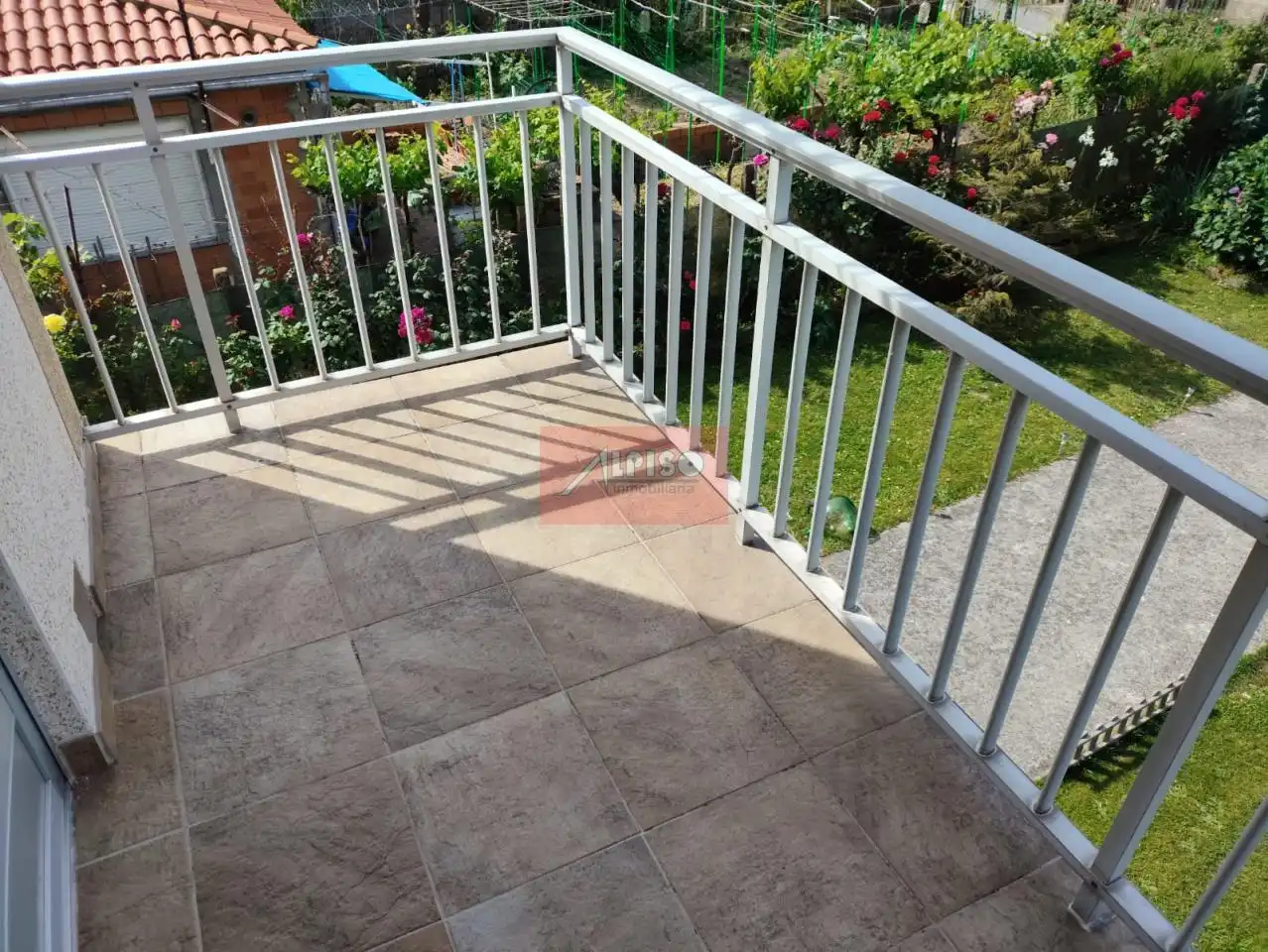 Terrassa de Casa o xalet en venda en Ourense Capital  amb Calefacció, Jardí privat i Traster