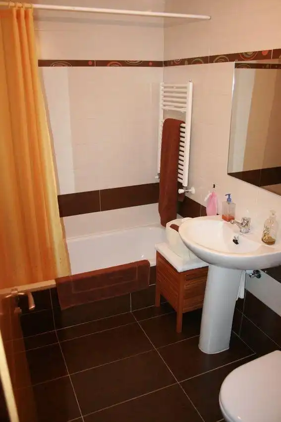 Bathroom of Flat for rent in Miranda de Ebro  with Heating, Storage room and Furnished