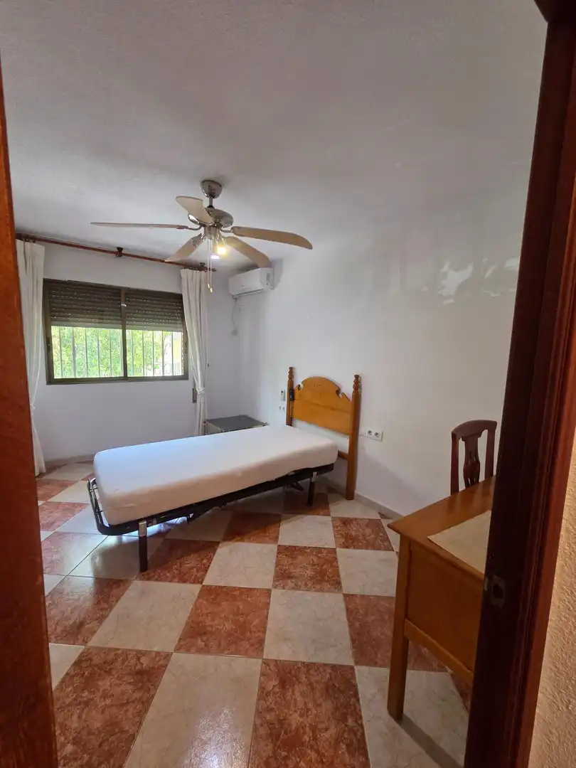 Habitación de Apartamento en venta en Córdoba