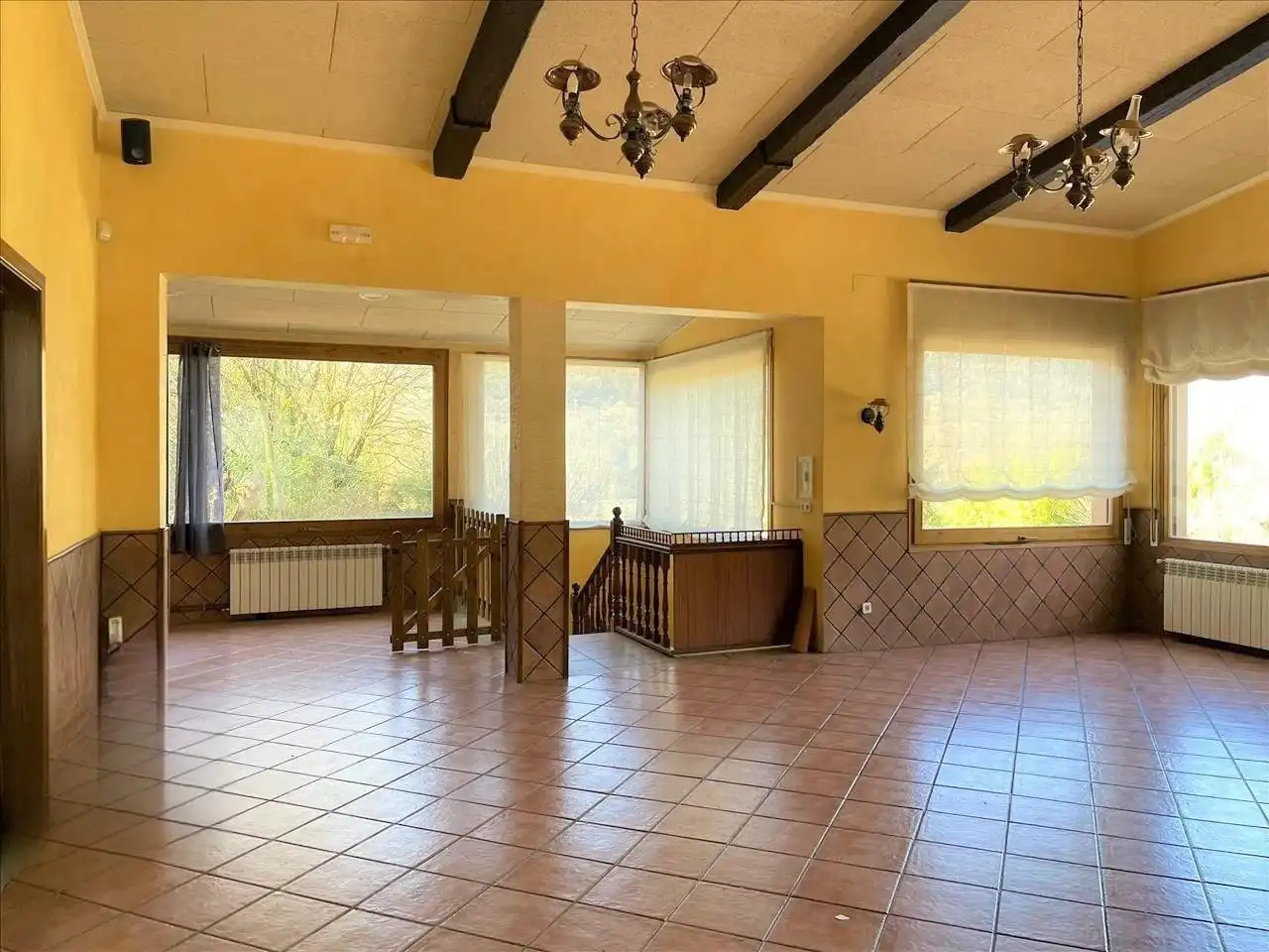 Country house zum Verkauf in Les Planes d'Hostoles mit Klimaanlage, Privatgarten und Abstellraum