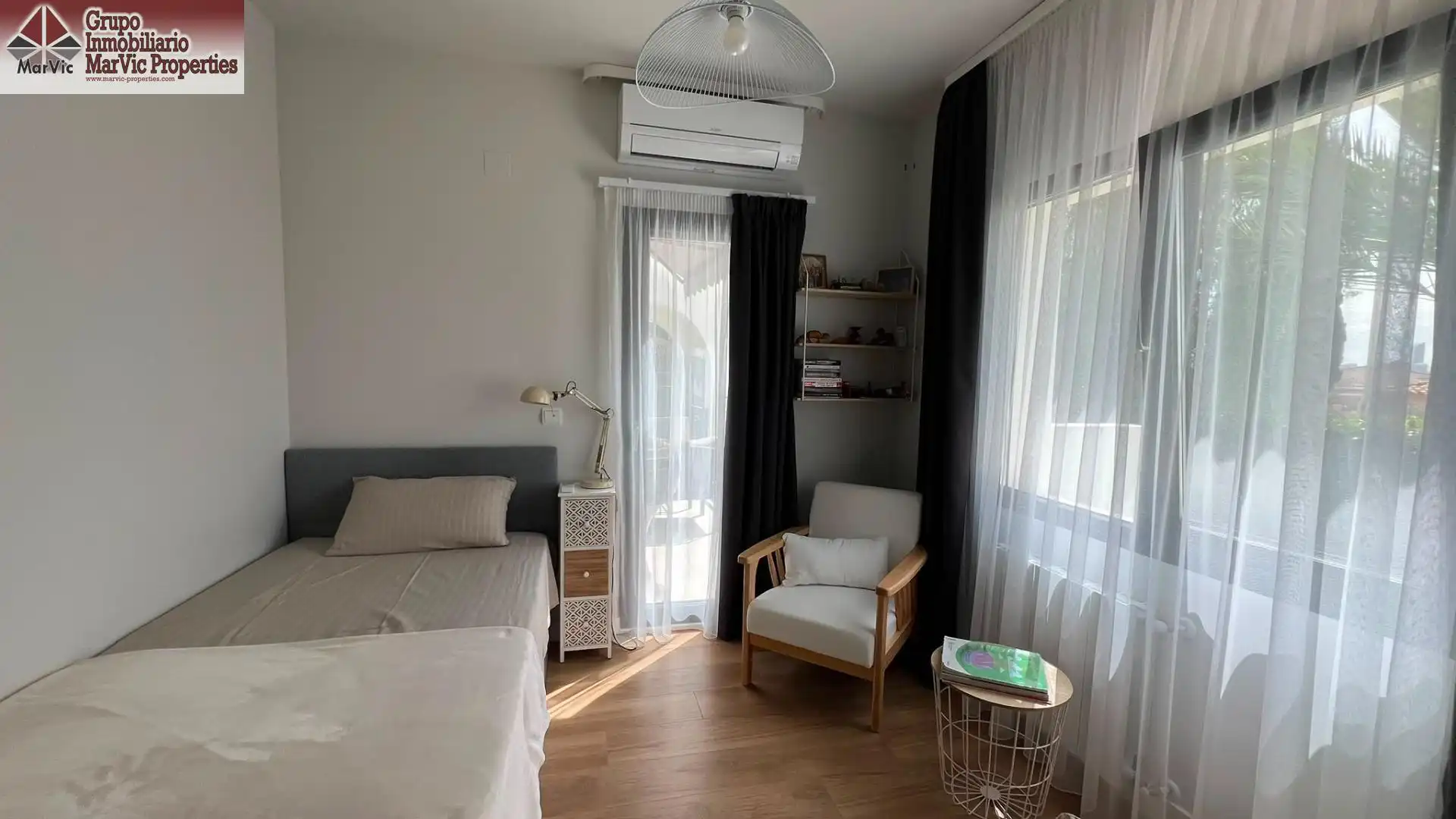 Habitación de Casa o chalet en venta en Benidorm con Aire acondicionado, Terraza y Piscina