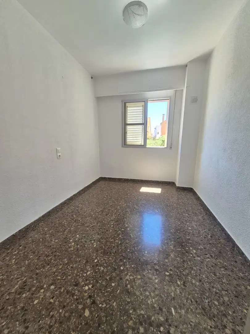 Habitación de Casa adosada de alquiler en Manises con Aire acondicionado, Terraza y Amueblado