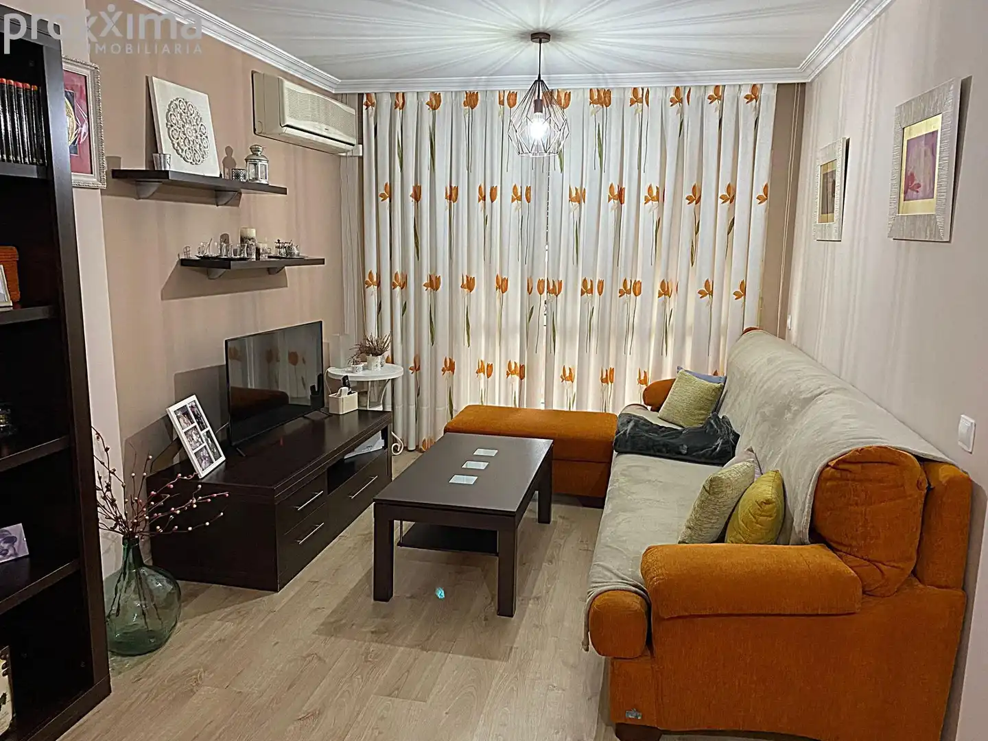 Living room of Flat for sale in Montequinto  with Air Conditioner, Private garden and Terrace
