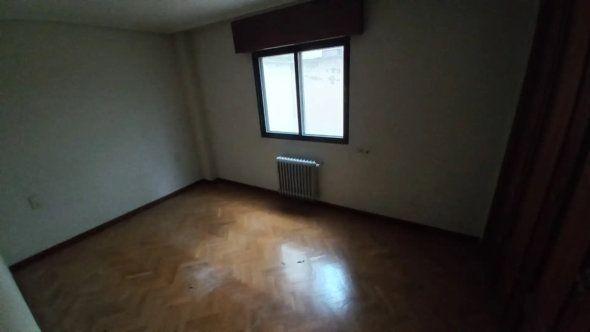 Dormitori de Pis en venda en Zamora Capital  amb Calefacció, Parquet i Traster