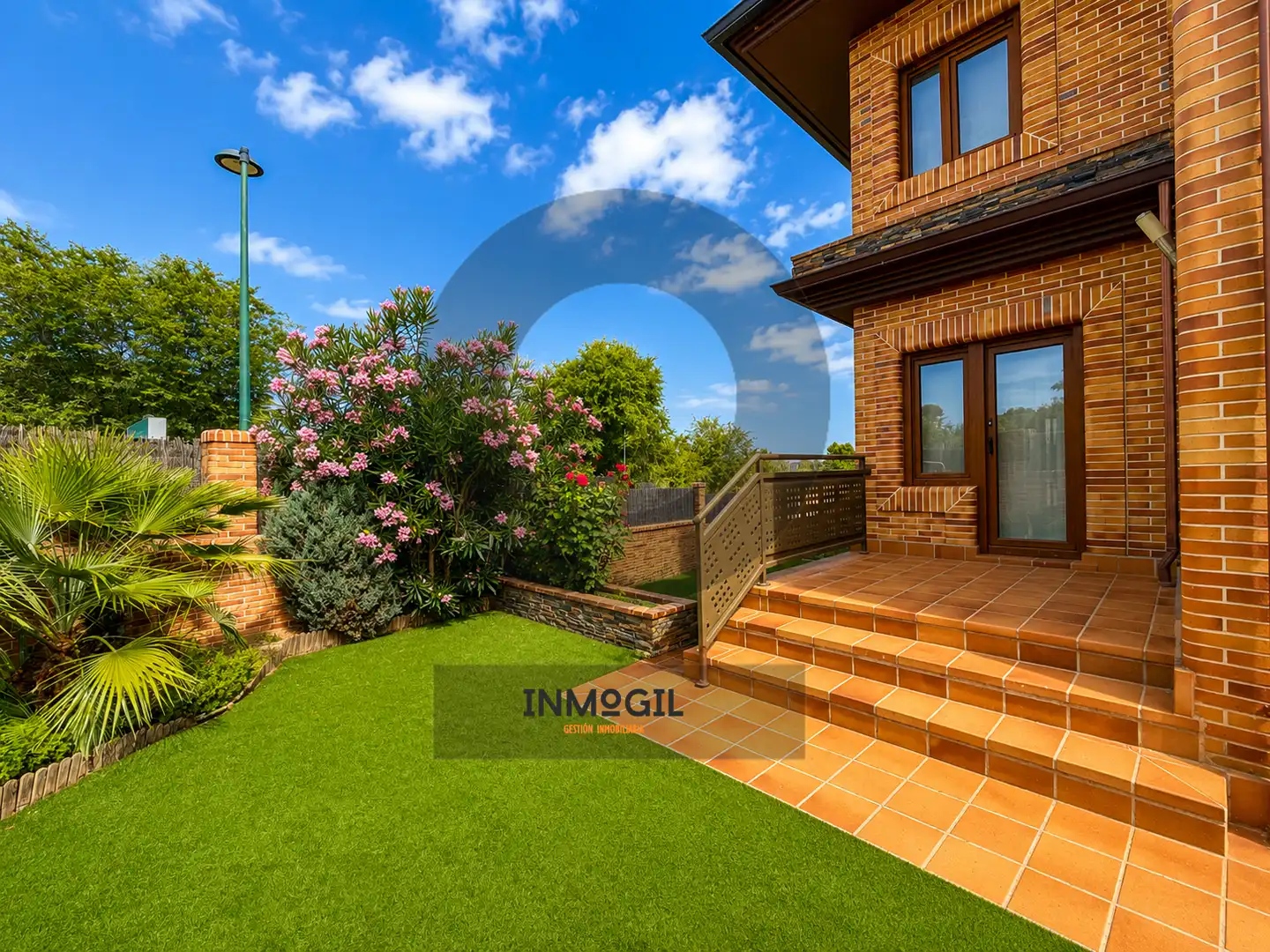 Chalet con piscina en venta en Calle Extremadura 12, imagen 2