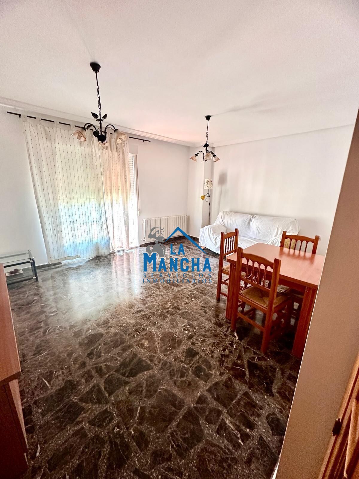 Vista exterior de Pis en venda en  Albacete Capital amb Calefacció, Terrassa i Traster