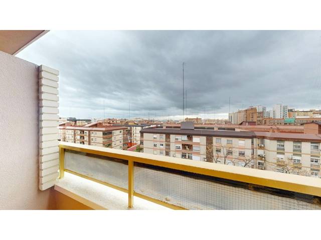 Piso en Venta en Barrio de Campanar