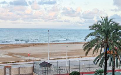 Schlafzimmer von Wohnungen zum verkauf in Cullera mit Terrasse und Balkon