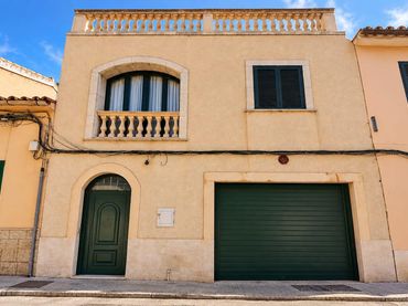 Casa con balcón en venta en Llevant