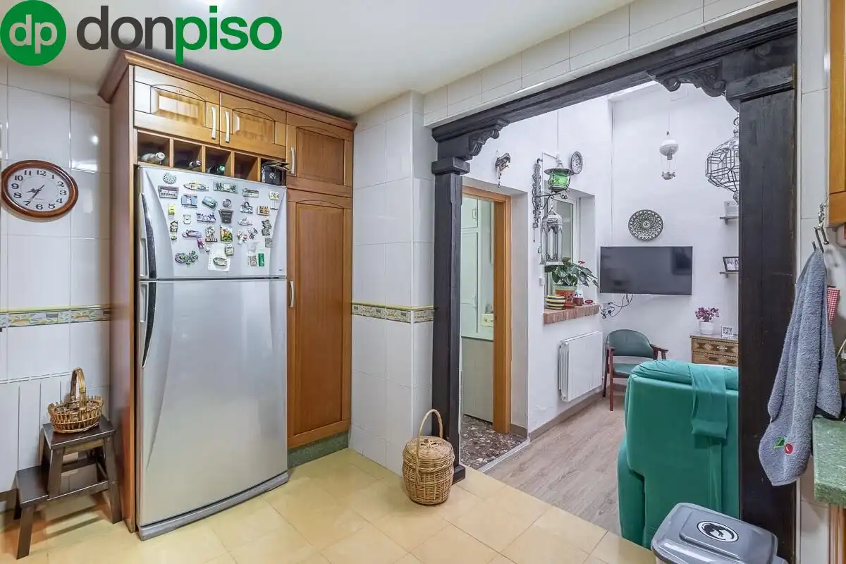 Kitchen of Houses for sale in Granada  with Air Conditioner, Heating and Terrace