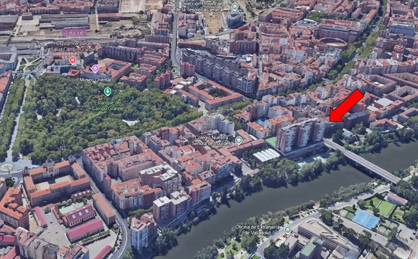 Flat with lift for sale in Calle PADRE FRANCISCO SUAREZ, imagen 2