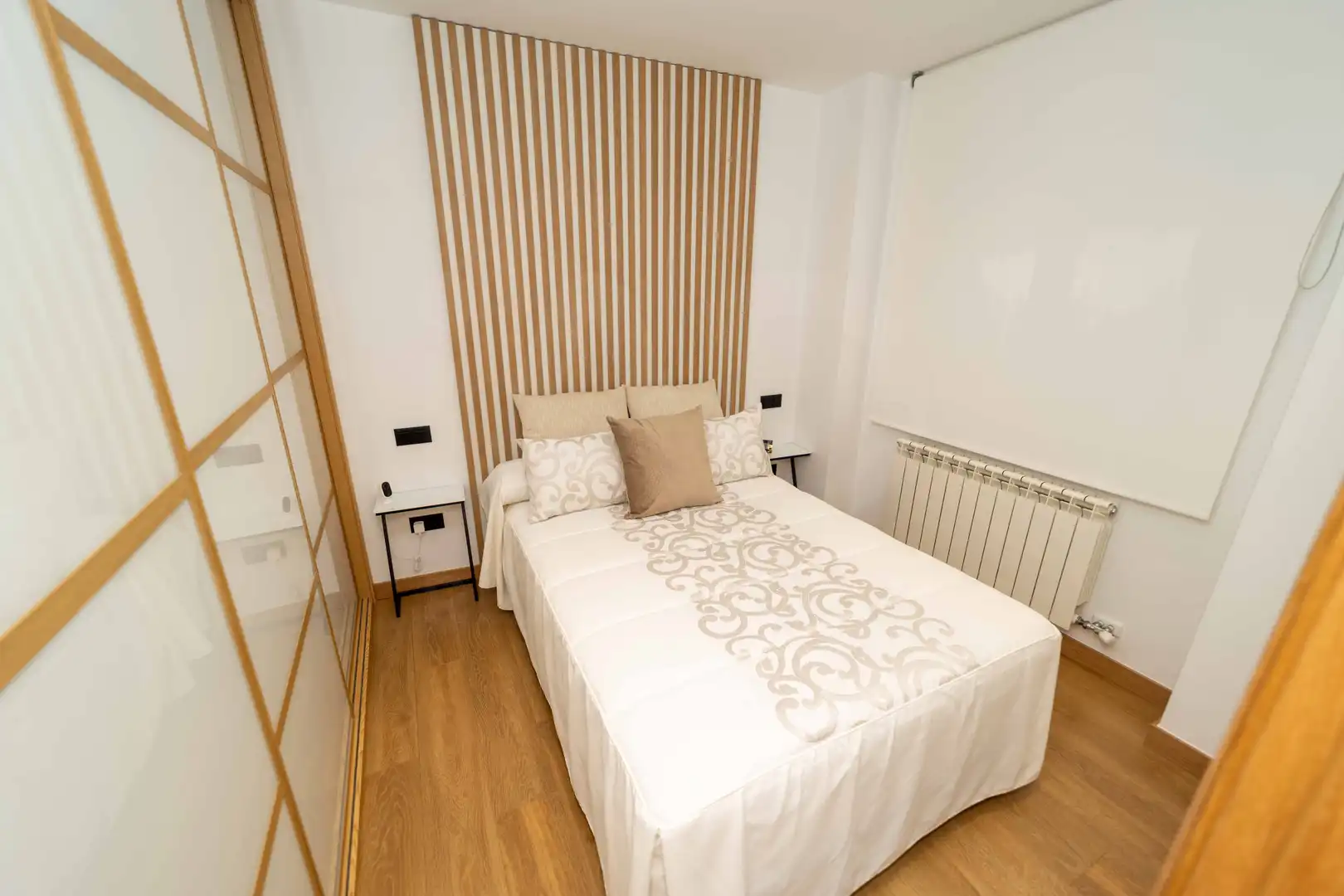 Habitación de Casa o chalet en venta en León Capital  con Calefacción y Terraza