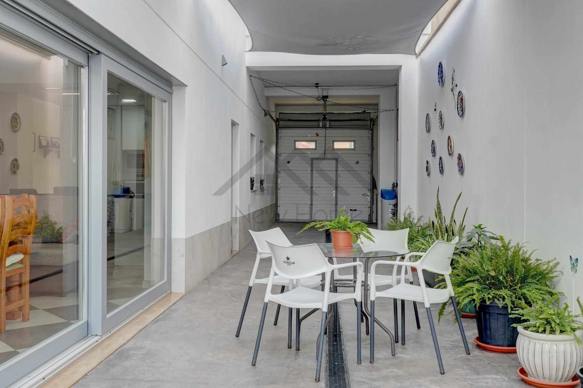 Casa o xalet en venda en La Pobla de Vallbona amb Aire condicionat, Calefacció i Jardí privat