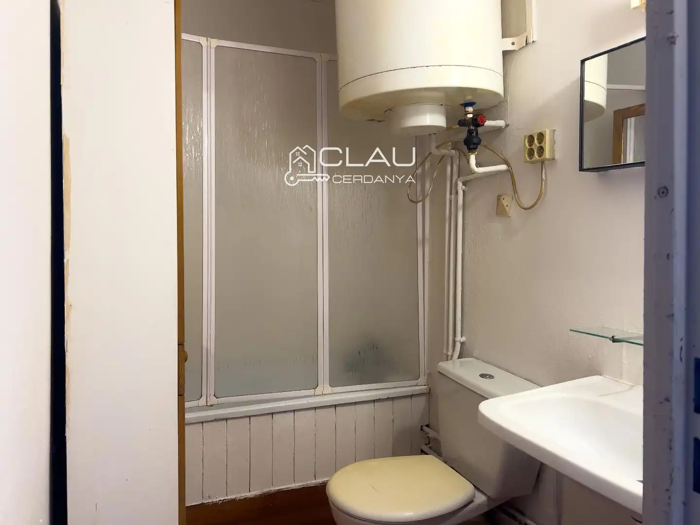 Baño de Piso en venta en Sainte - Léocadie con Calefacción, Parquet y Terraza