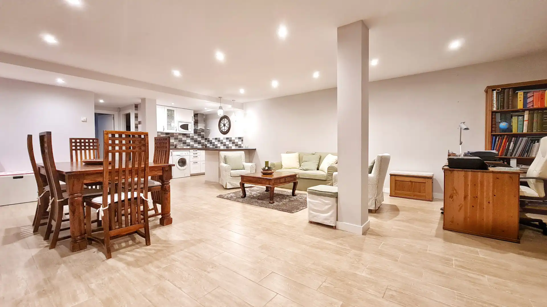 Detached homes for rent in Calle de la Navallera, Centro Comercial - Hospital