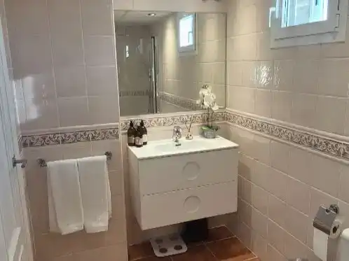 Bany de Casa adosada en venda en Benidorm amb Aire condicionat, Piscina i Balcó