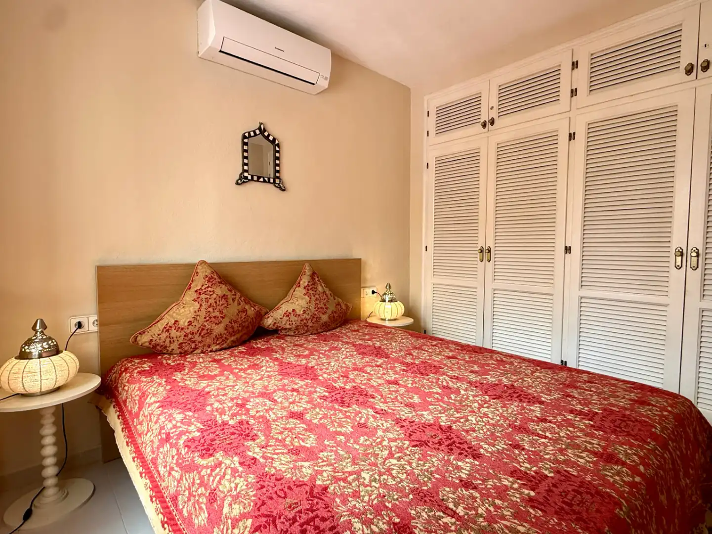 Habitación de Casa o chalet en venta en Santa Eulària des Riu con Aire acondicionado, Calefacción y Terraza