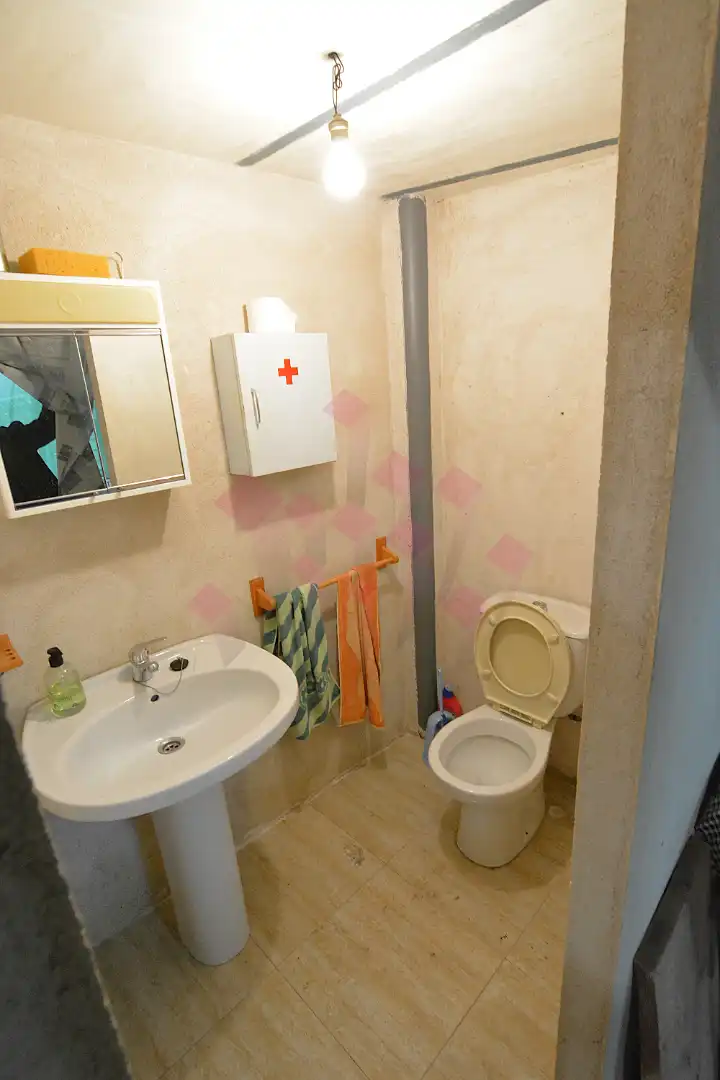 Bathroom of Houses for sale in Villarrubia de los Ojos  with Air Conditioner, Heating and Storage room