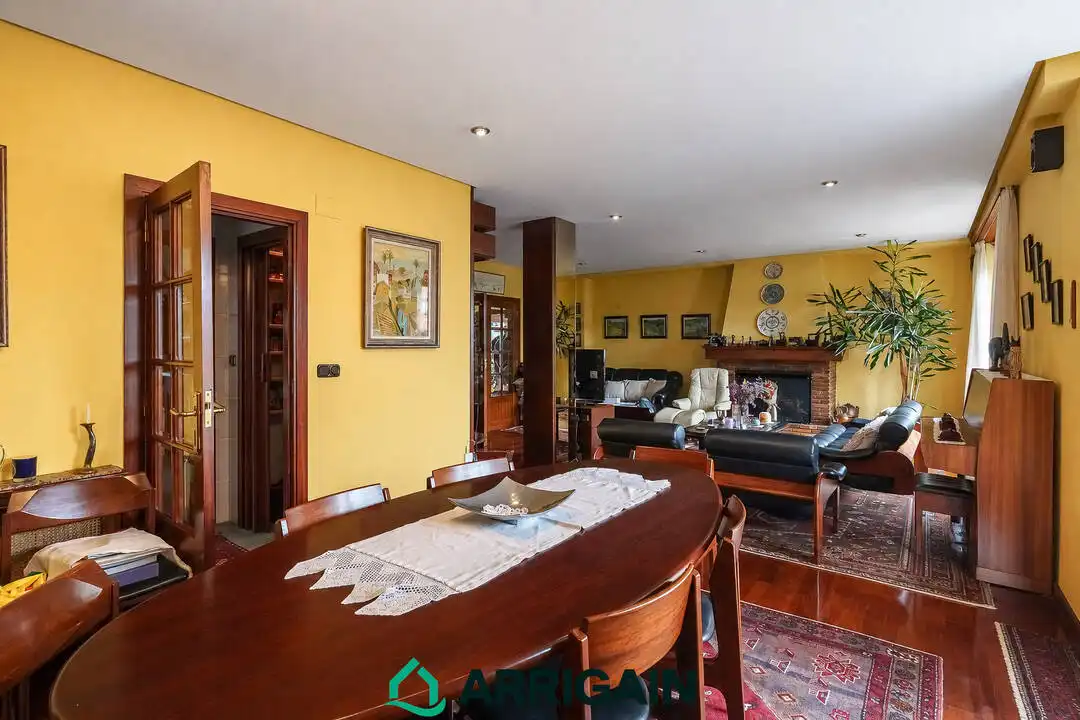 Comedor de Casa o chalet en venta en Irun  con Calefacción, Jardín privado y Terraza