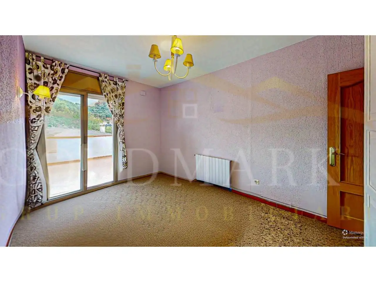 Habitación de Casa o chalet en venta en Corbera de Llobregat con Aire acondicionado, Calefacción y Jardín privado