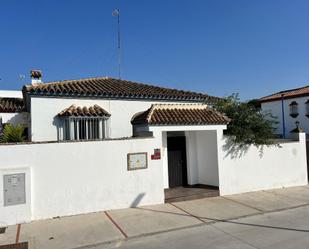 Exterior view of Single-family semi-detached for sale in Chiclana de la Frontera  with Air Conditioner, Heating and Swimming Pool