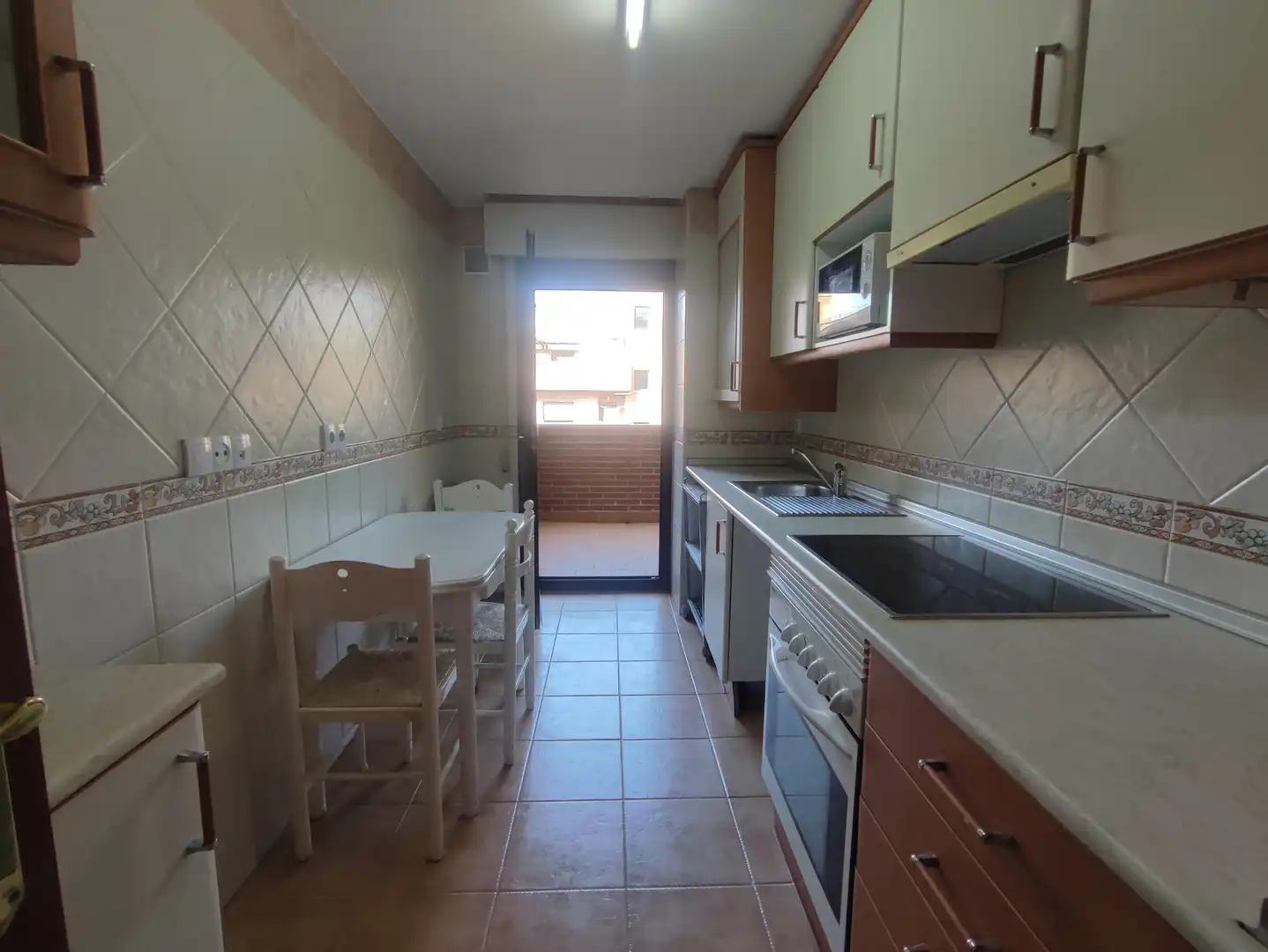 Cocina de Piso en venta en Madrid con Calefacción, Terraza y Horno