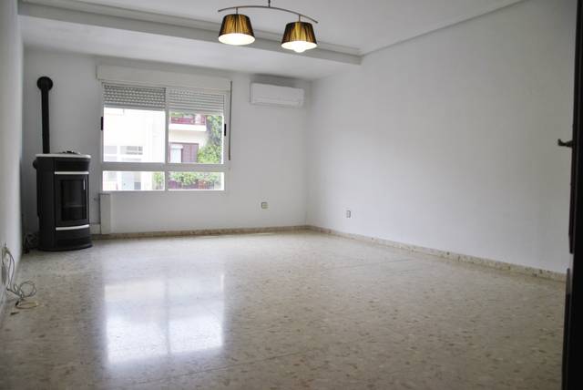 Casa adosada en Venta en Calle la Garza en Los Pinos - El Pilar