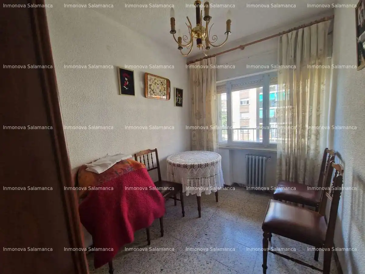 Bedroom of Flat for sale in Salamanca  with Heating, Terrace and Furnished
