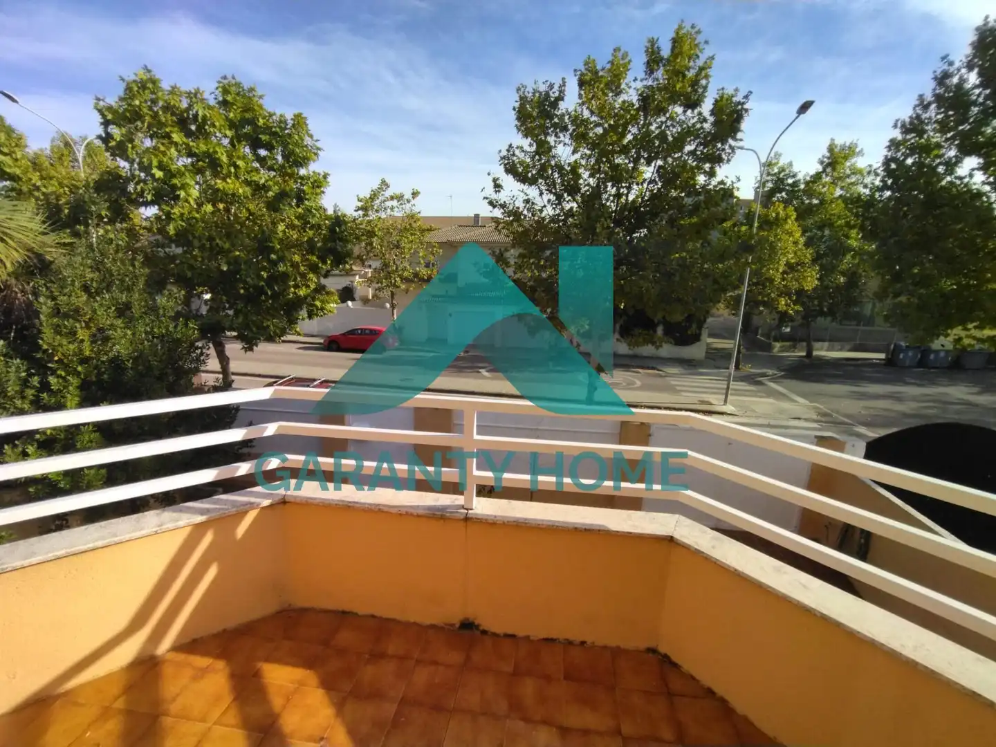 Vista exterior de Casa o xalet en venda en Cáceres amb Aire condicionat, Traster i Balcó