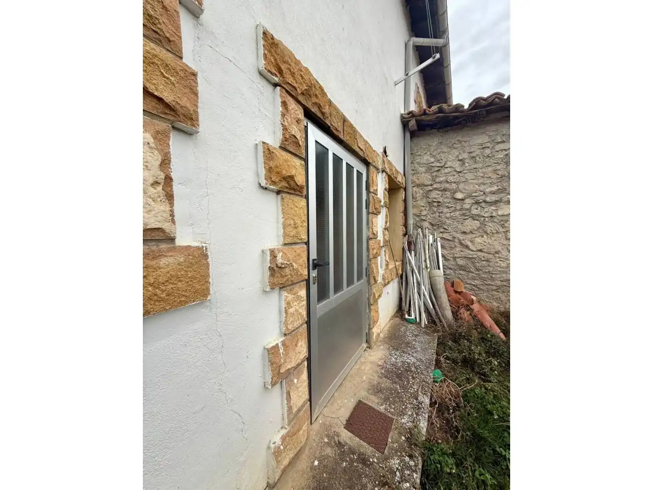 Vista exterior de Casa o chalet en venta en Villarcayo de Merindad de Castilla la Vieja con Calefacción y Jardín privado