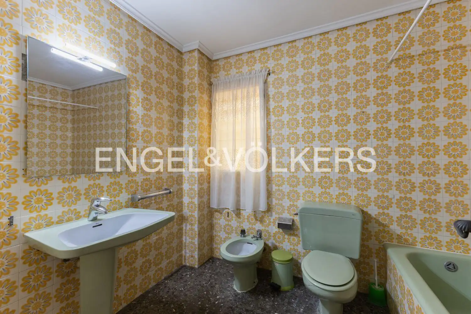 Badezimmer von Wohnungen zum Verkauf in Vinaròs mit Heizung, Terrasse und Balkon