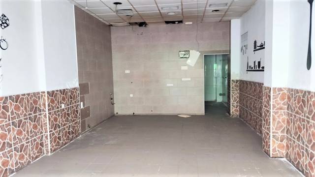 Local comercial en Alquiler en Reina Victoria - Miguel Hernández